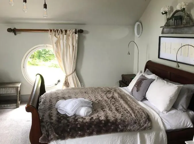 The Jockey Room Hideaway